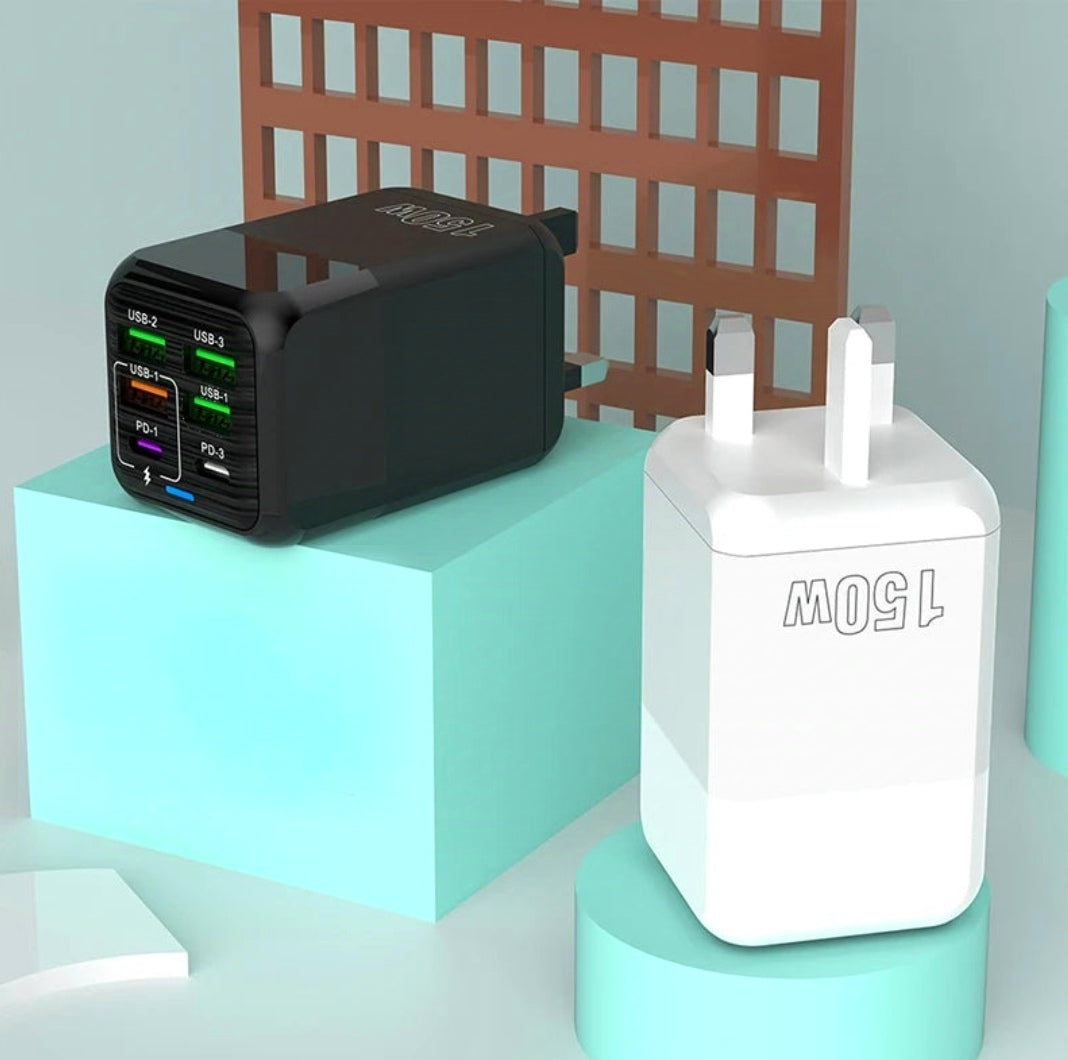 Multi plug charger™ - Charging six different devices at the same time!